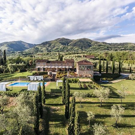 Ampio Appartamento Completamente Rinnovato Con Vista E Piscina Lucca Kültér fotó