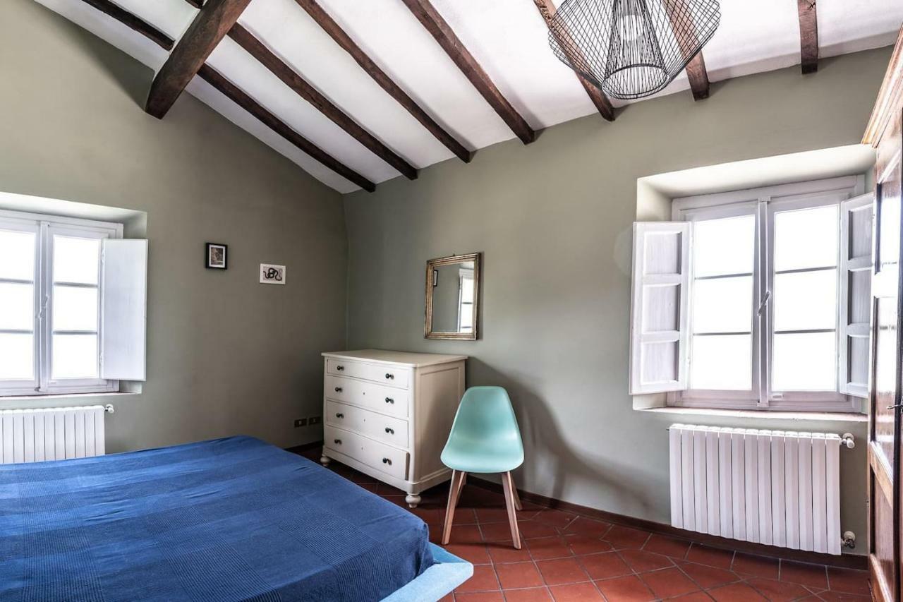 Ampio Appartamento Completamente Rinnovato Con Vista E Piscina Lucca Kültér fotó