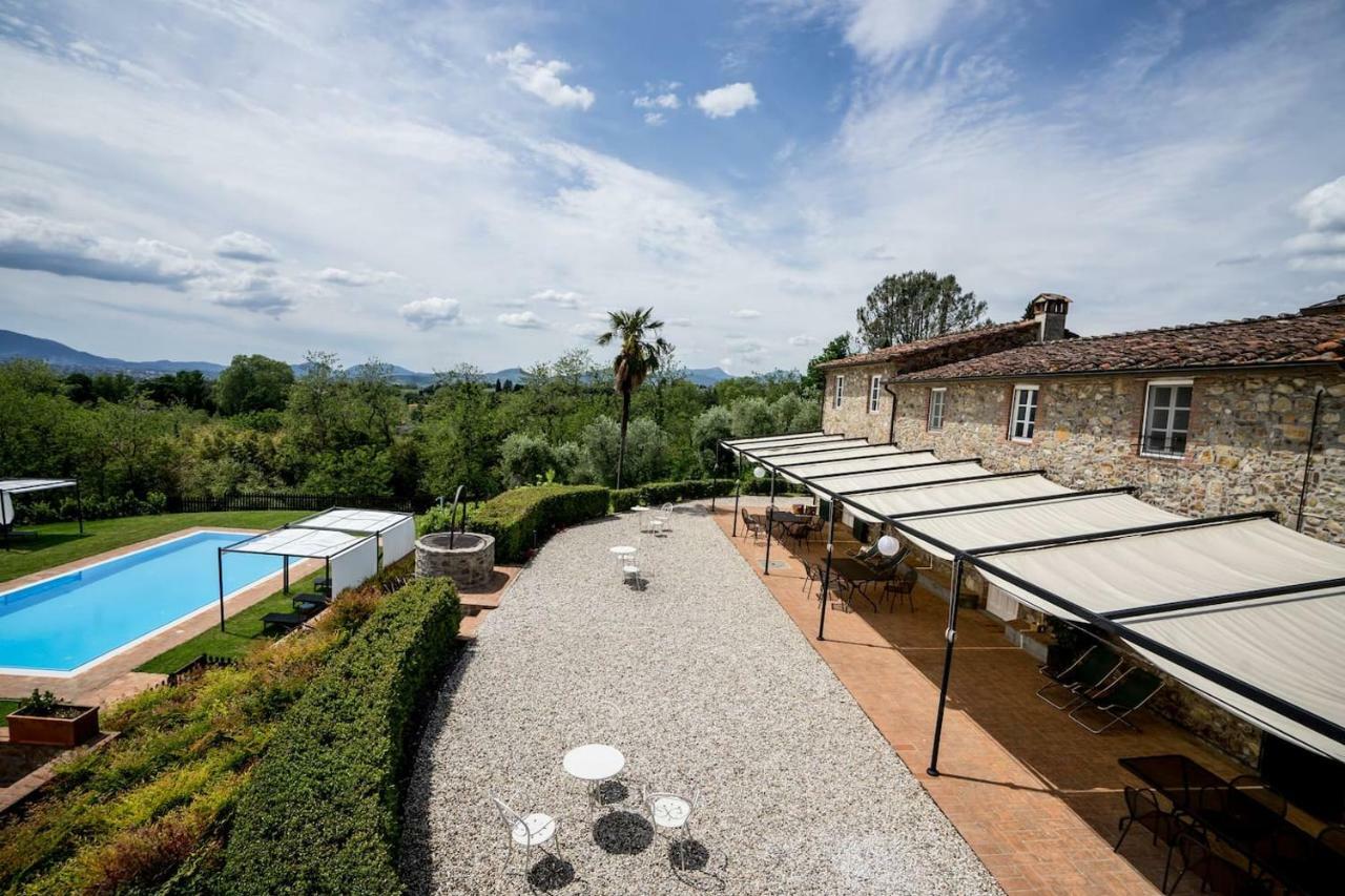 Ampio Appartamento Completamente Rinnovato Con Vista E Piscina Lucca Kültér fotó